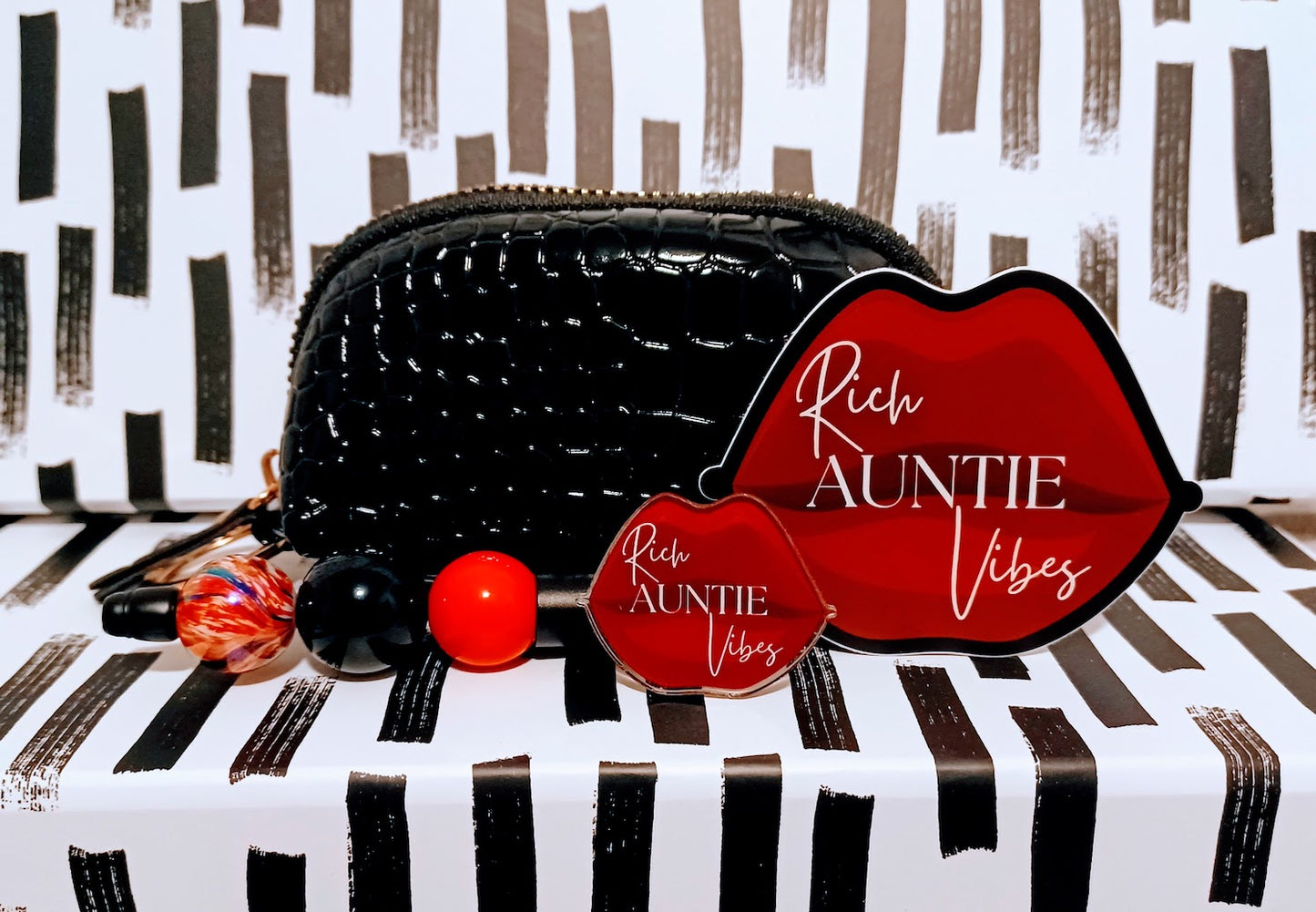 Rich Auntie 4 Piece Coin Purse Ink Pen Vinyl Sticker And Acrylic Pin Set For Women (Various Styles) Gift Set For Aunt